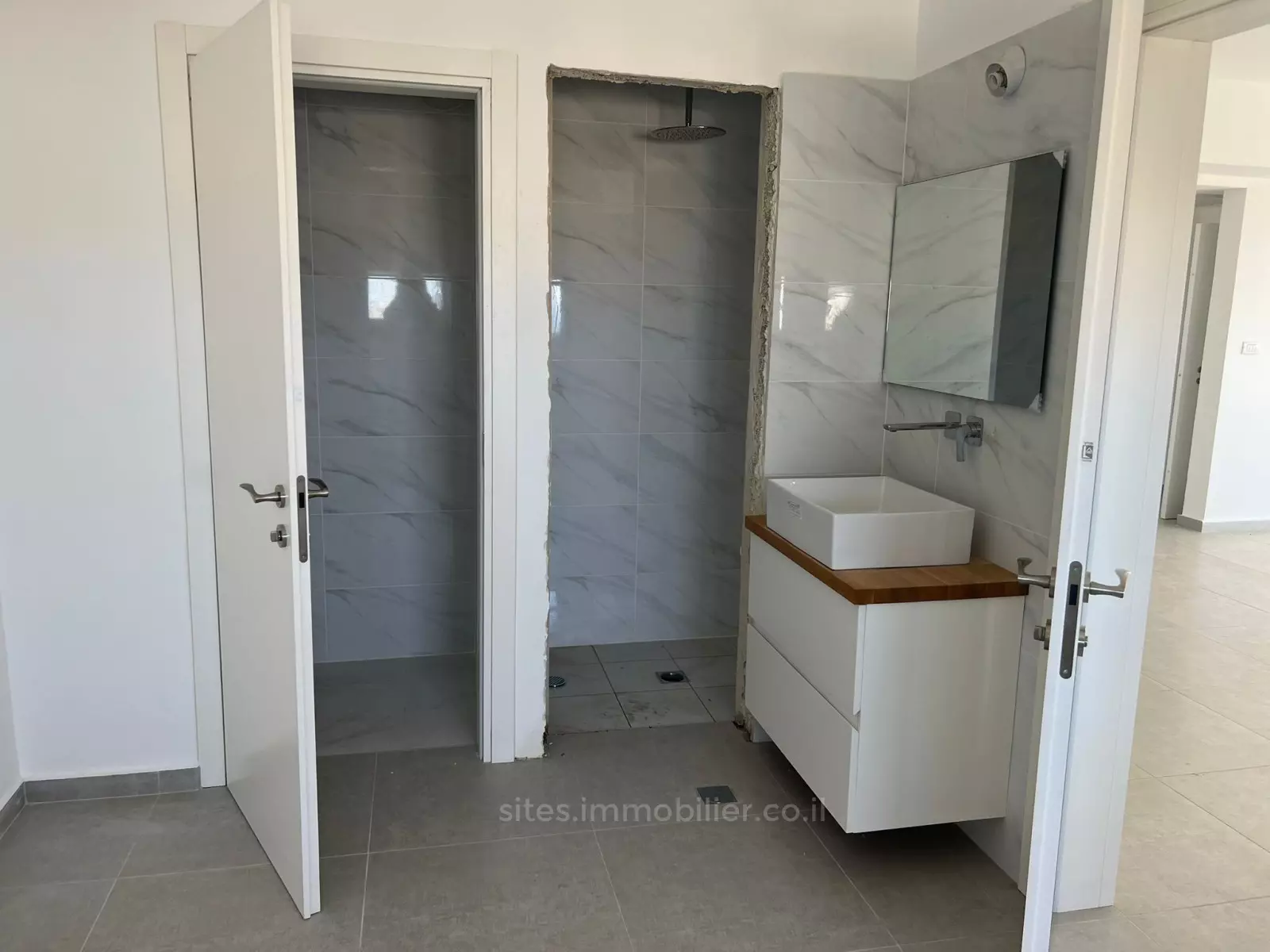 Apartment 3 rooms Netanya City center 457-IBL-1299