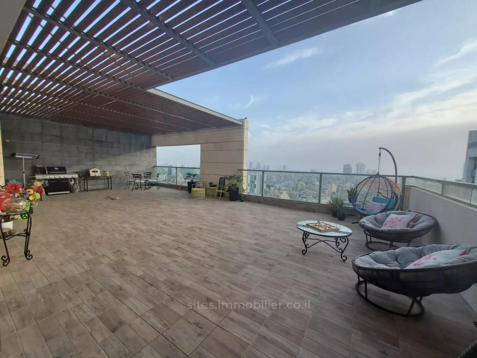 Penthouse 5 rooms Netanya City center 457-IBL-1303