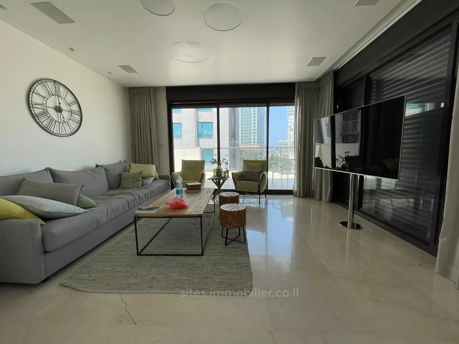 Duplex-Penthouse 4 rooms Tel Aviv City center 457-IBL-1308