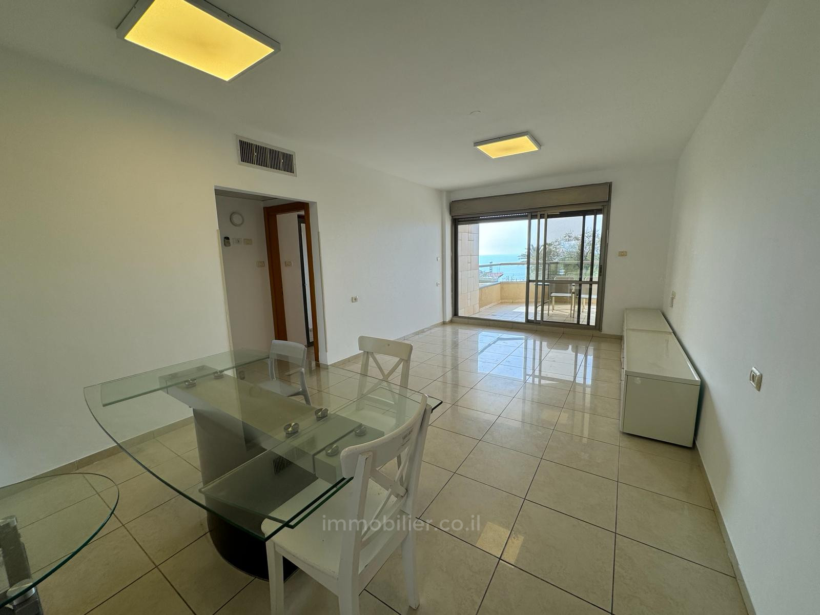 Apartment 4 Rooms Netanya Kikar 457-IBL-1310