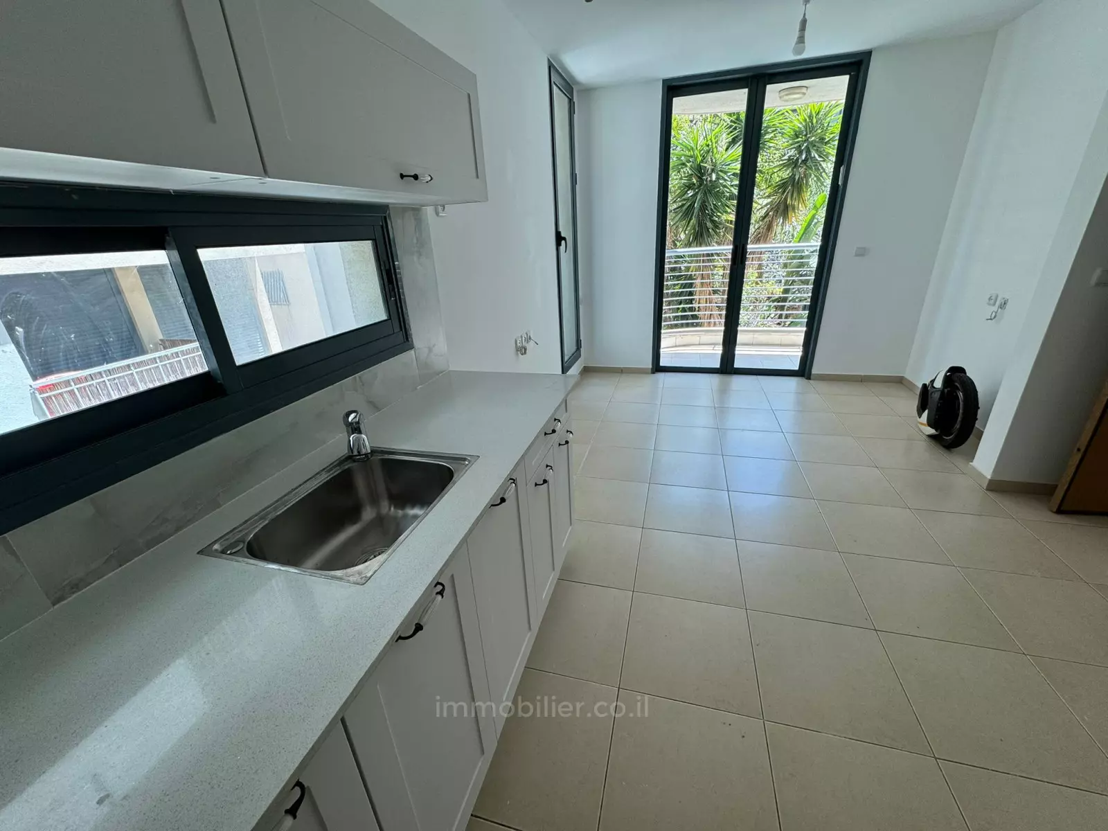 Apartment 2 Rooms Tel Aviv Montifiory 457-IBL-1312