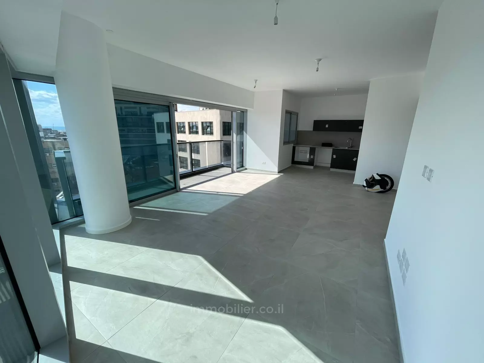 Apartment 4 Rooms Tel Aviv Florentine 457-IBL-1323