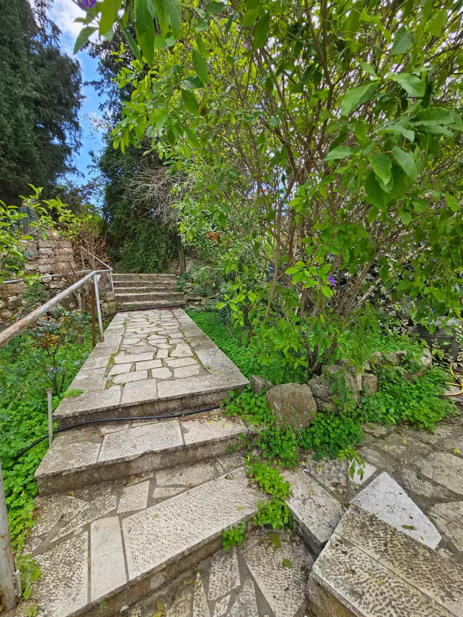 Grounds 10 rooms Jerusalem Ein Kerem 457-IBL-1340