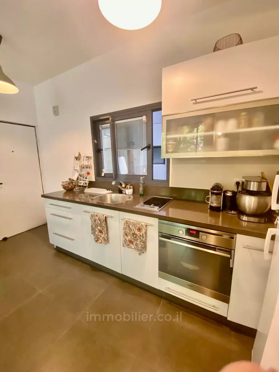 Apartment 2 rooms Tel Aviv quarter of the sea 457-IBL-1341