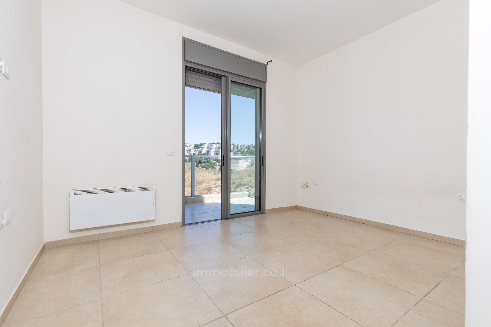 Apartment 4 Rooms Jerusalem Arnona 457-IBL-1353