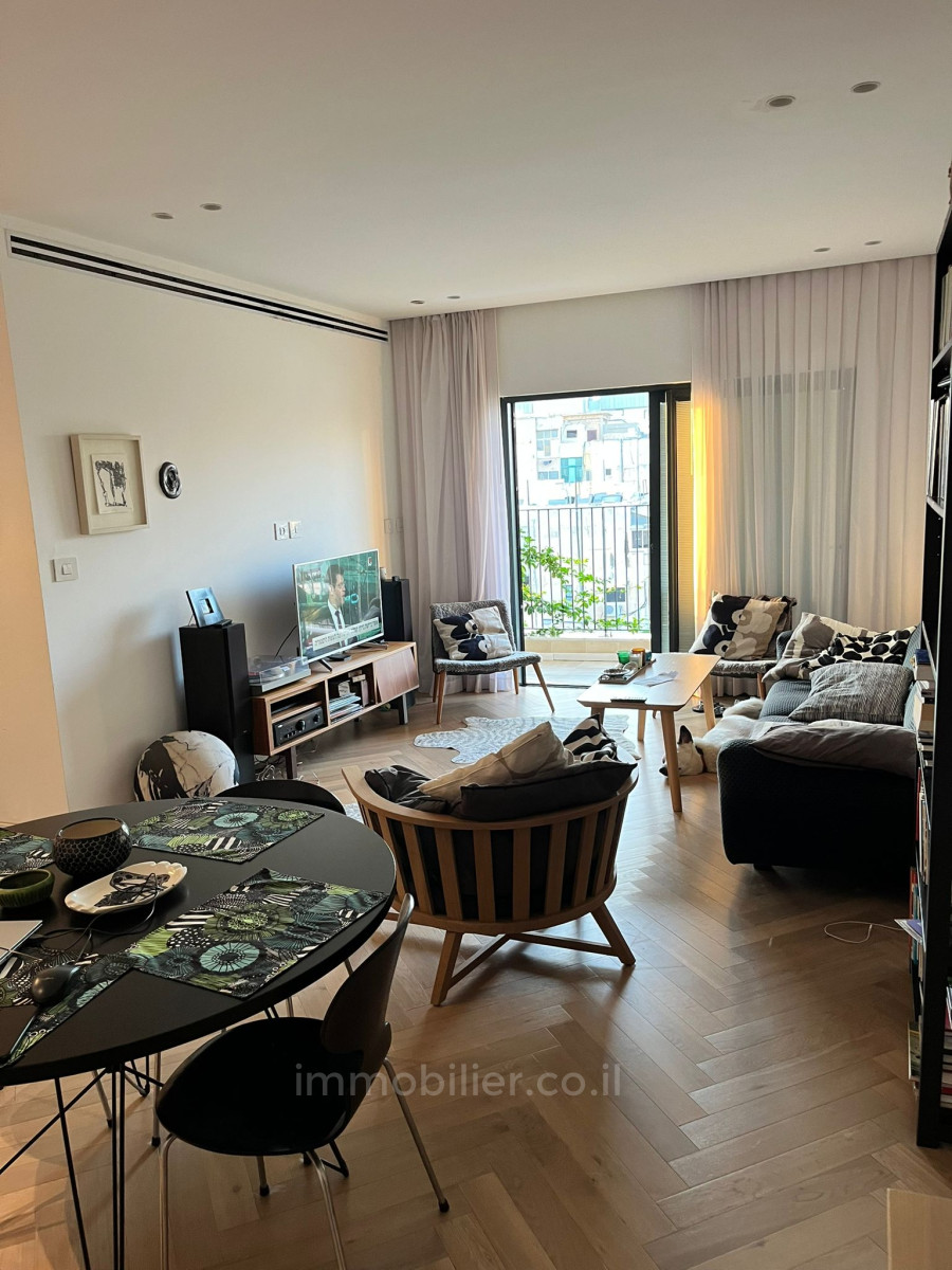 Apartment 4 Rooms Tel Aviv City center 457-IBL-1358