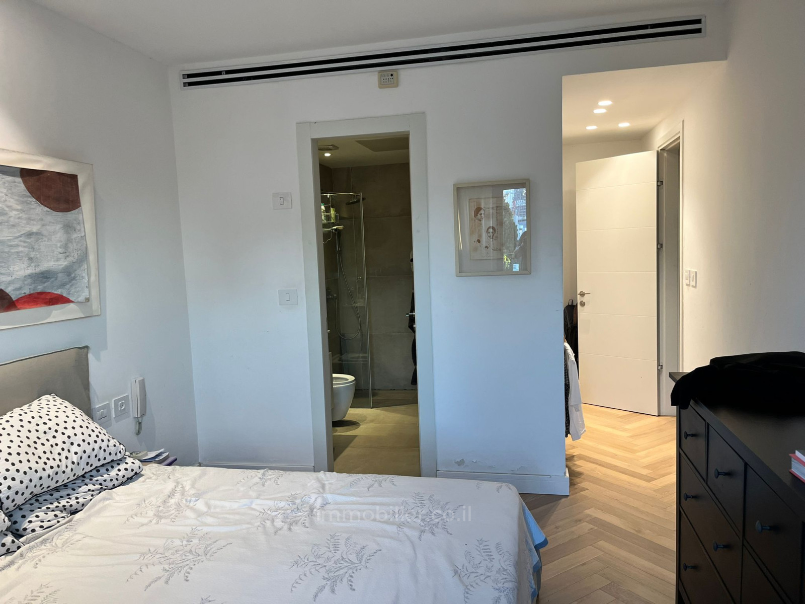 Apartment 4 Rooms Tel Aviv City center 457-IBL-1358