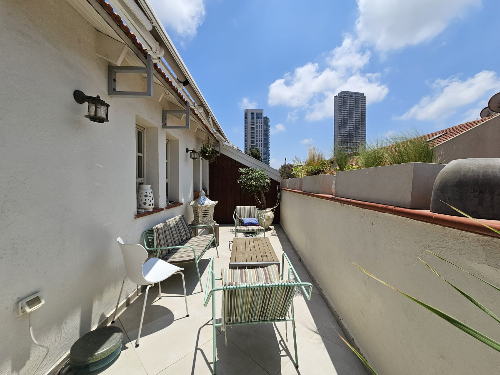 Duplex-Penthouse 4 Rooms Tel Aviv Neve Tsedek 457-IBL-1363