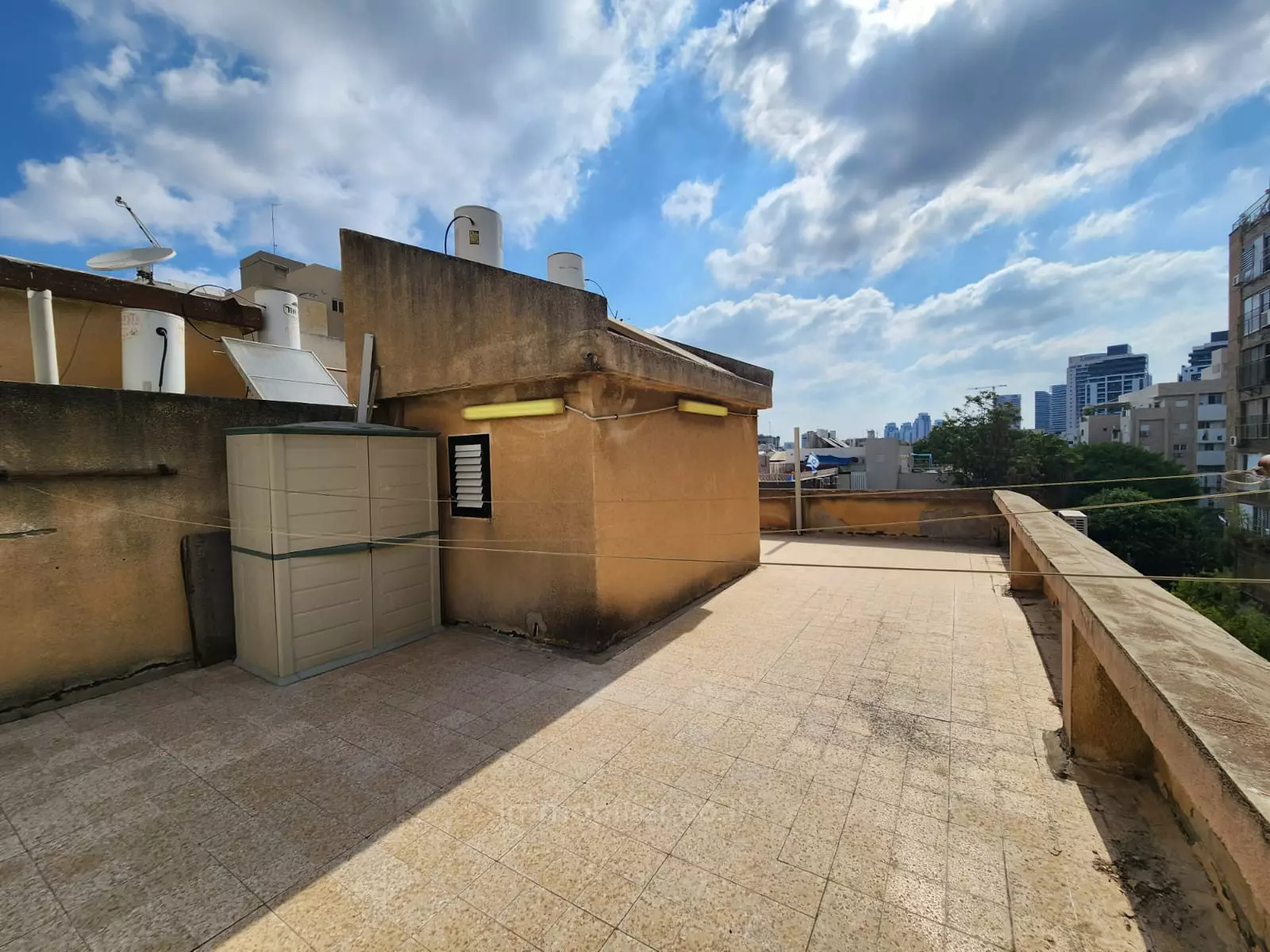 Duplex 5.5 Rooms Ramat Gan Newe Yehoshua 457-IBL-1368