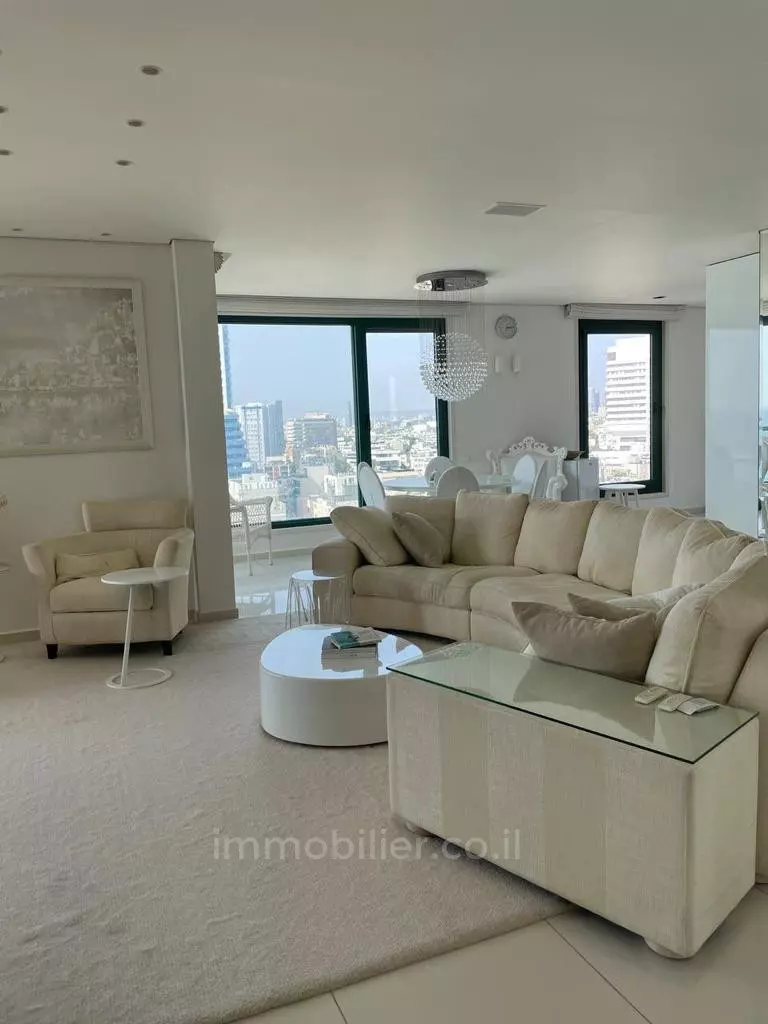 Apartment 4 rooms Tel Aviv First sea line 457-IBL-1374