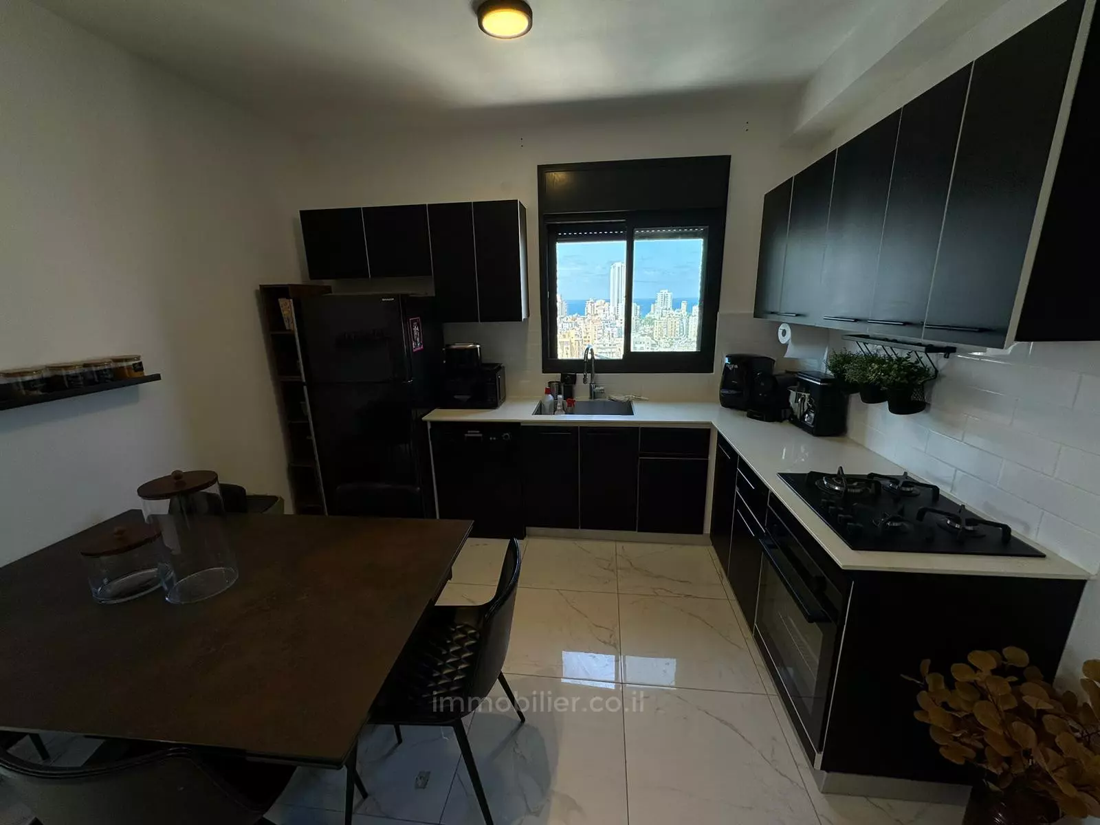 Mini-Penthouse 3 rooms Netanya City center 457-IBL-1376