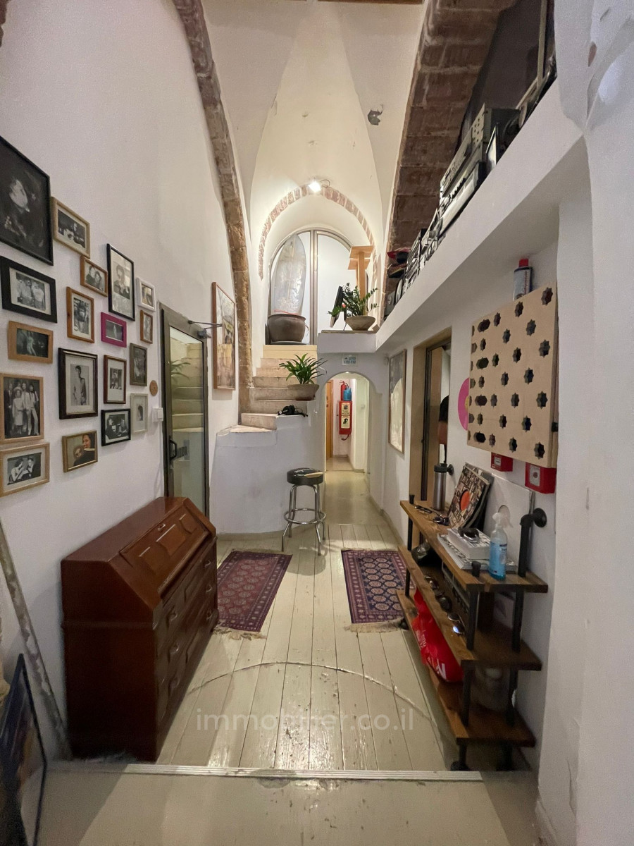 Building 8 Rooms Tel Aviv Old Yaffo 457-IBL-1386