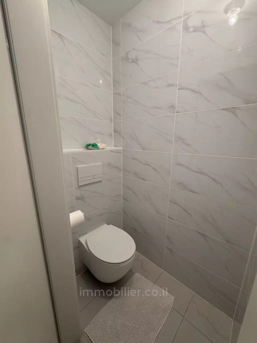 Apartment 3 Rooms Netanya City center 457-IBL-1388