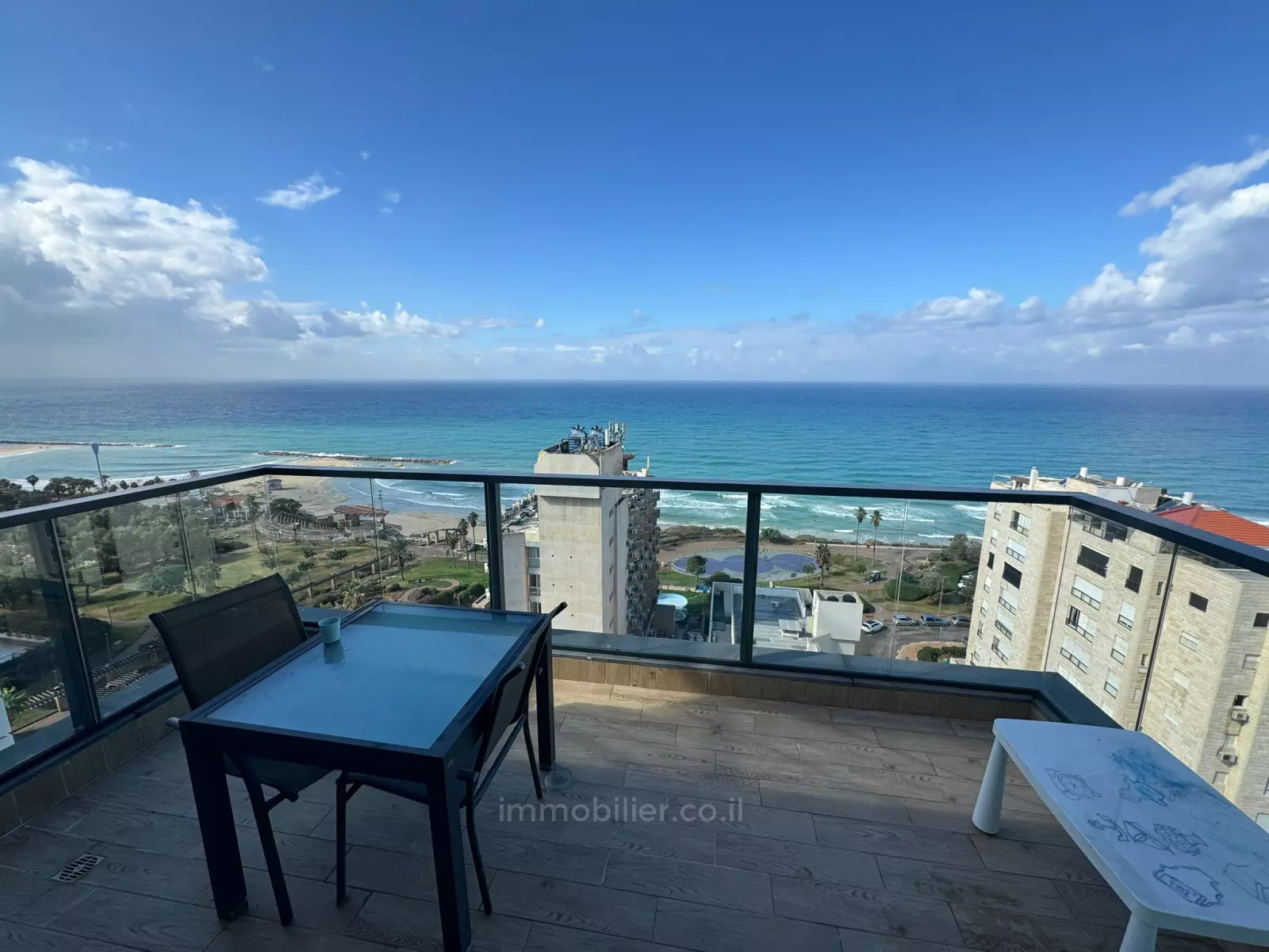 Apartment 3 rooms Netanya Kikar 457-IBL-1395