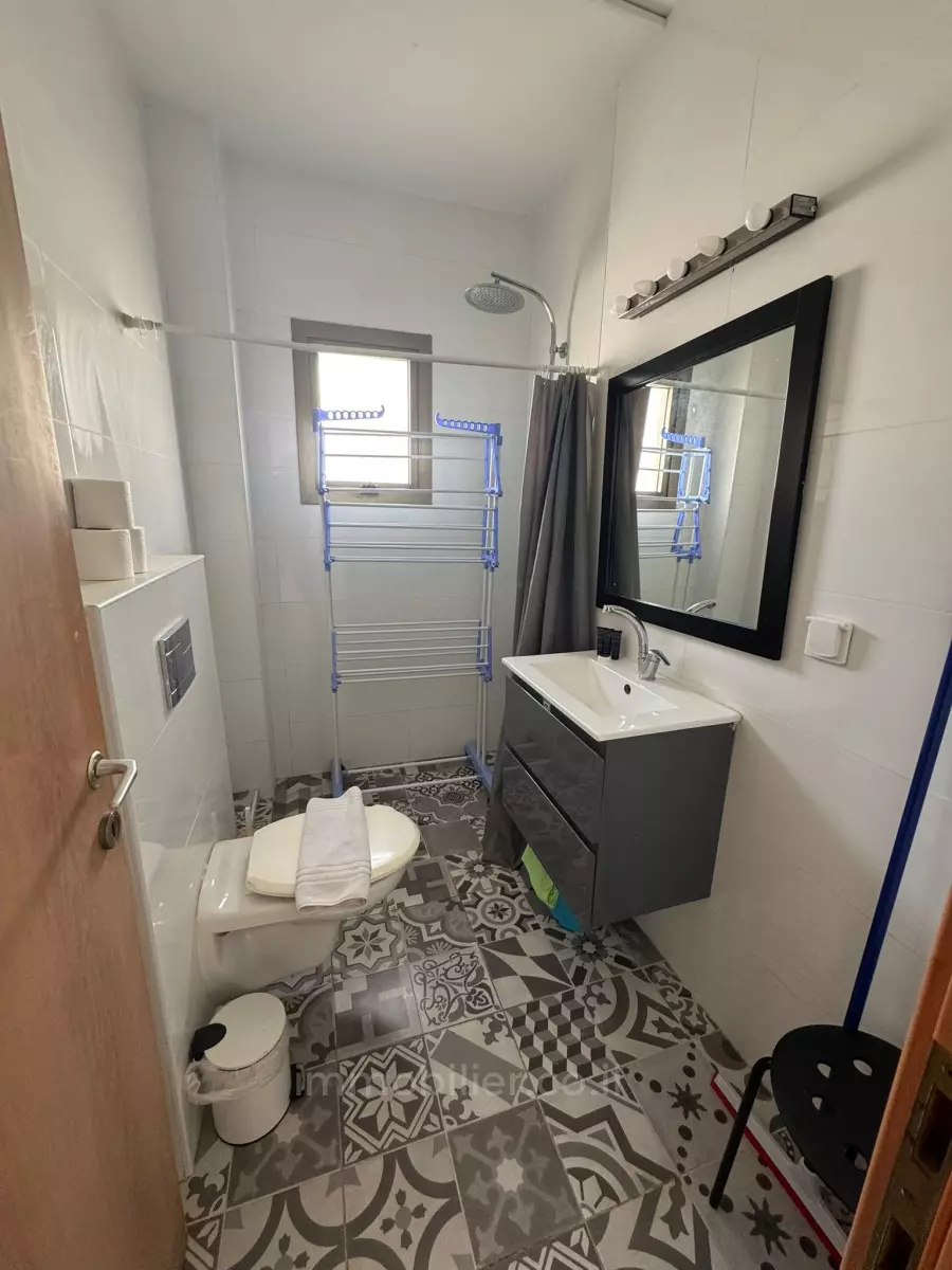 Apartment 2 rooms Tel Aviv Kerem Hatemanim 457-IBL-1409