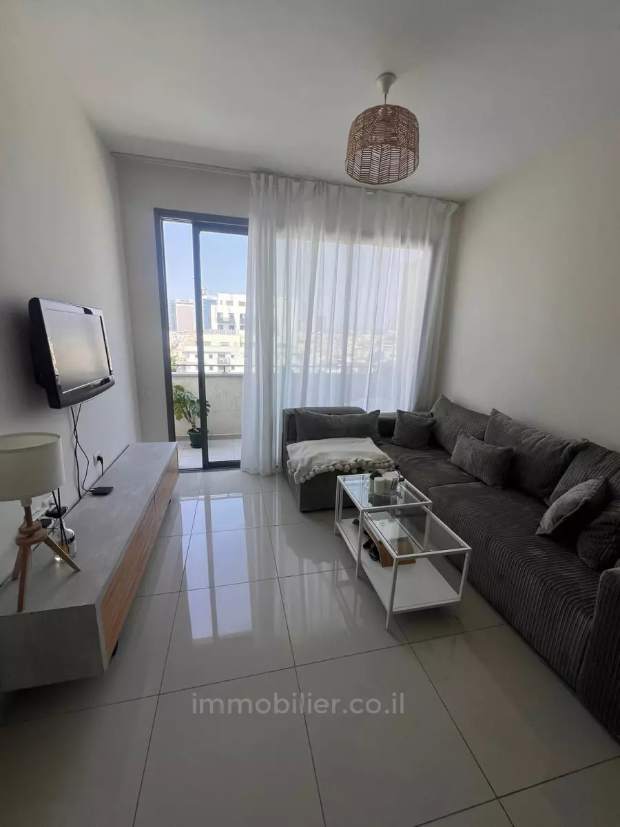 Apartment 3 rooms Tel Aviv Florentine 457-IBL-1412