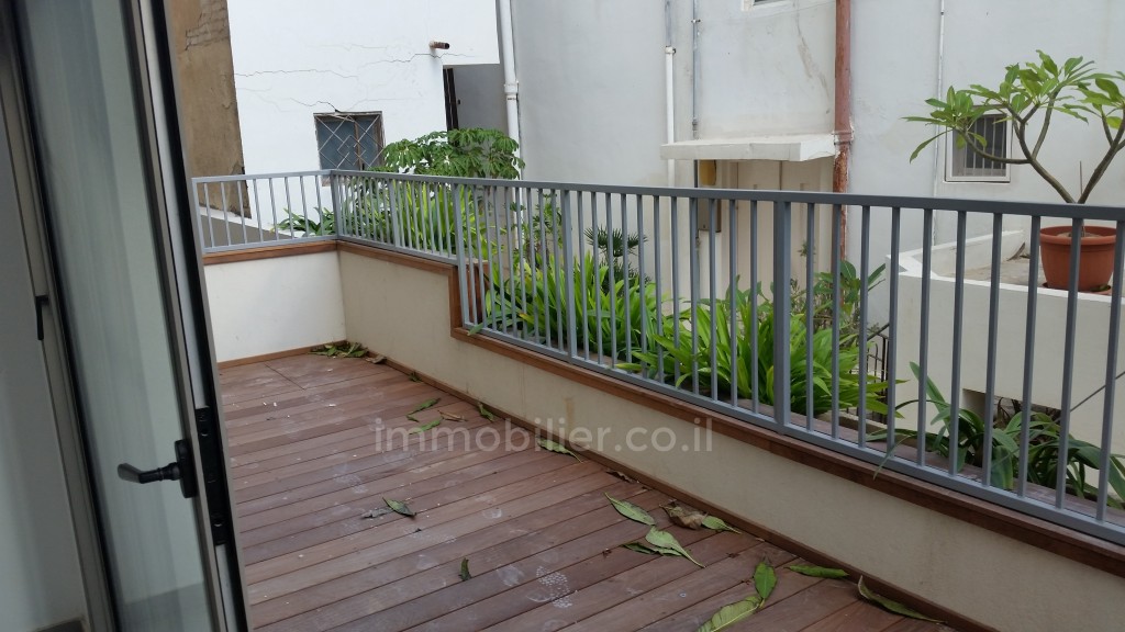 Ground floor 4 Rooms Tel Aviv Kerem Hatemanim 476-IBL-18