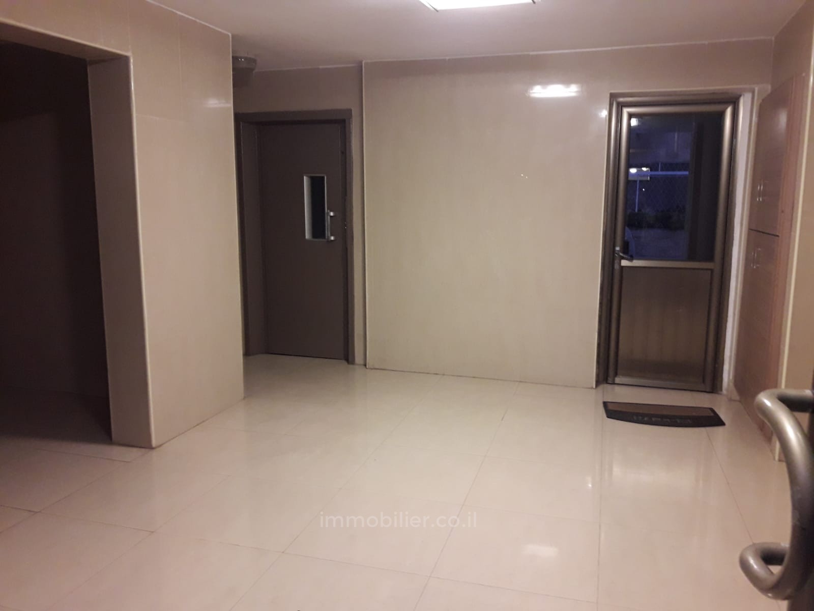 Apartment 4 Rooms Netanya City center 478-IBL-330