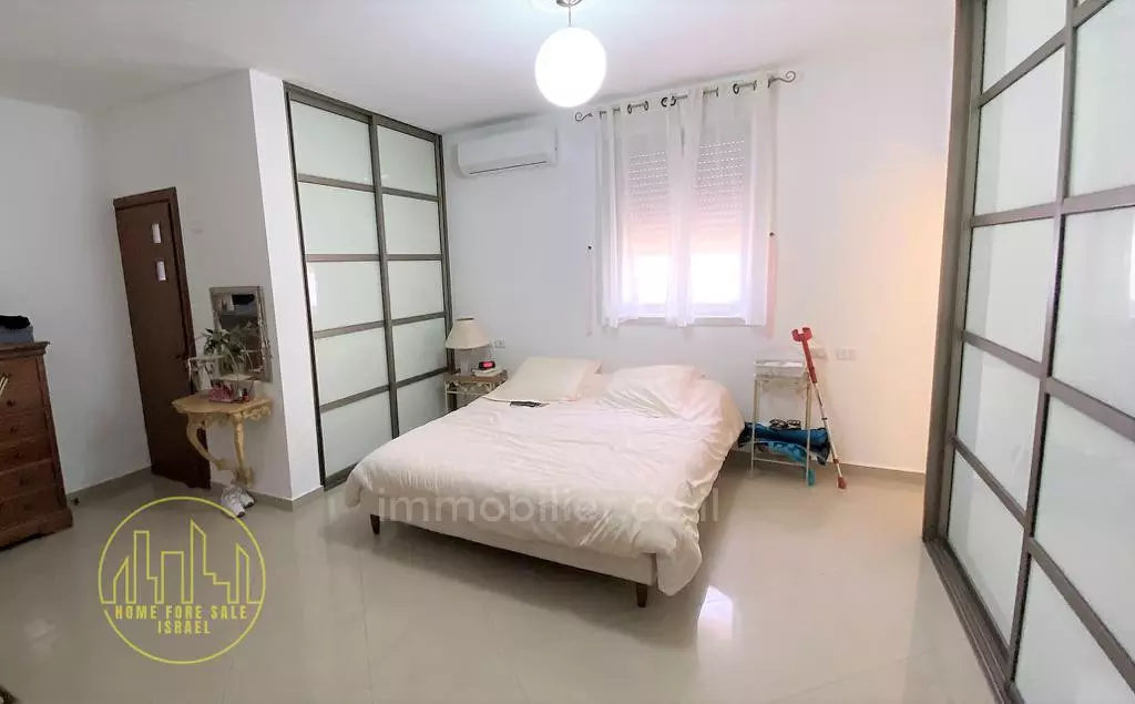 Penthouse 5 rooms Netanya City center 509-IBL-38