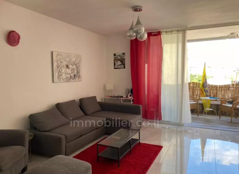 Apartment 4 rooms Netanya City center 509-IBL-40