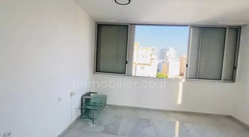 Apartment 4 rooms Netanya City center 509-IBL-40