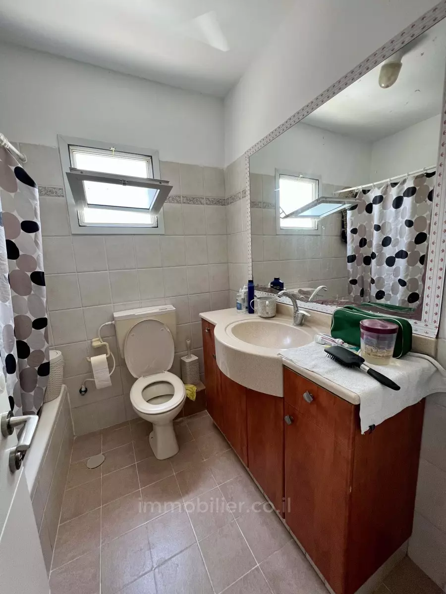 Cottage 6 rooms Gan Yavne Gan Yavne 511-IBL-1322