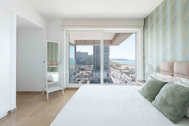 Apartment 3 Rooms Tel Aviv First sea line 511-IBL-1389
