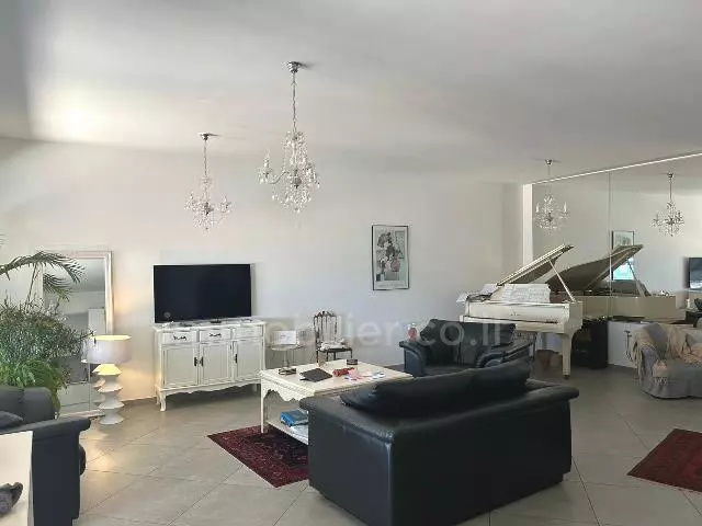 Apartment 5 rooms Ashdod Mar 511-IBL-1495