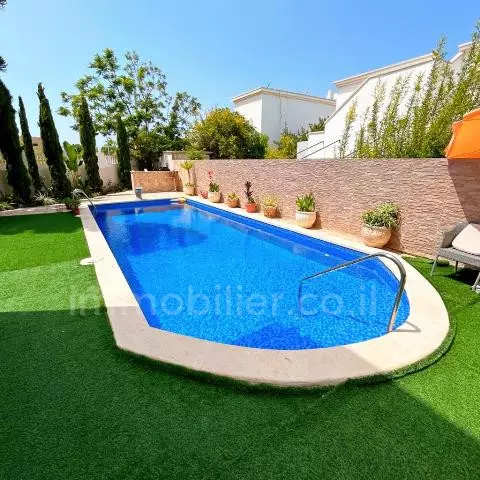 Villa 8 Rooms Ashdod Tet vav 511-IBL-1518