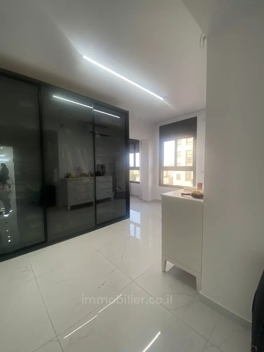 Apartment 4.5 Rooms Ashdod Alef 511-IBL-1575