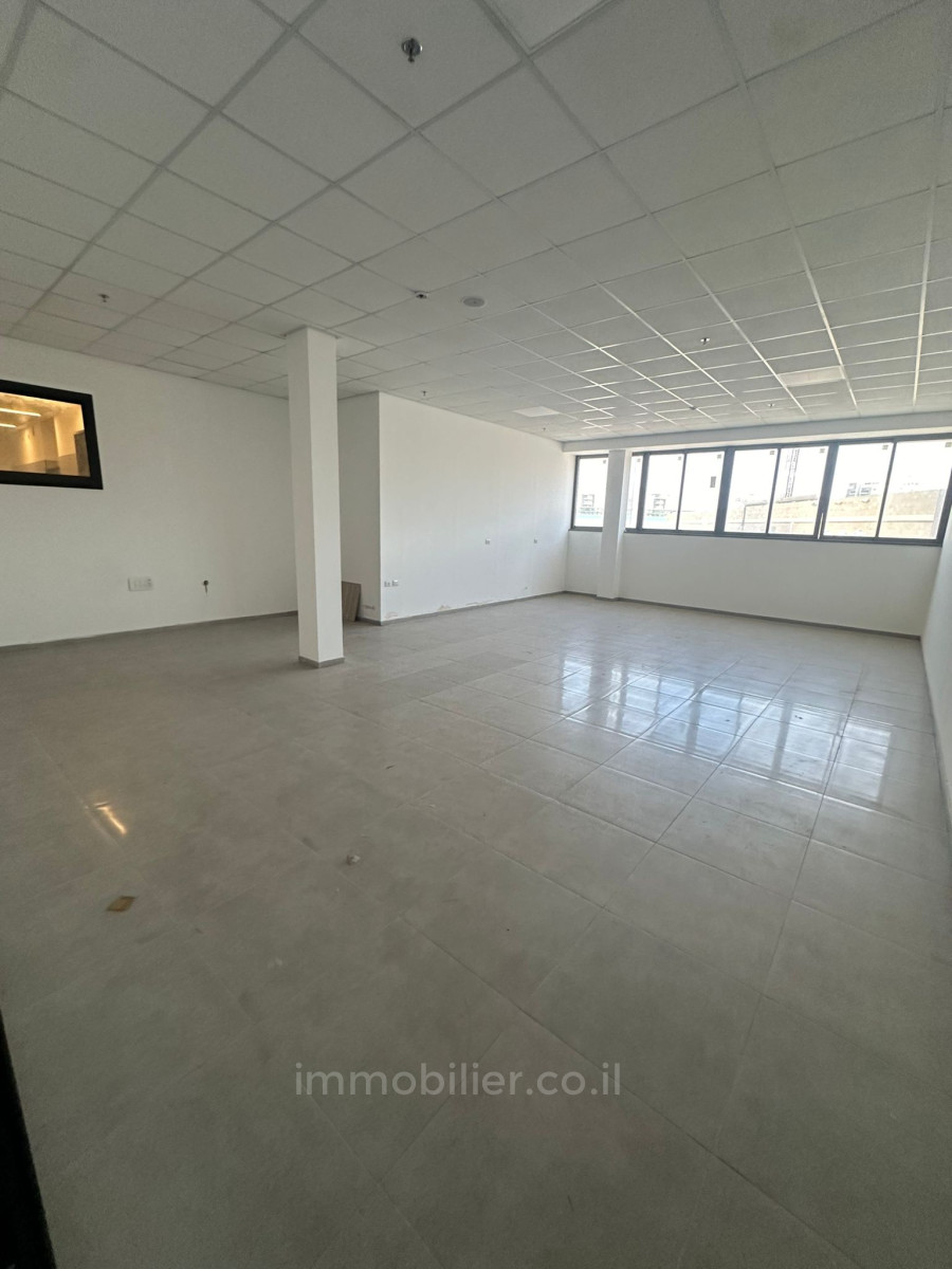 Offices 3 Rooms Ashdod Mar 511-IBL-1580