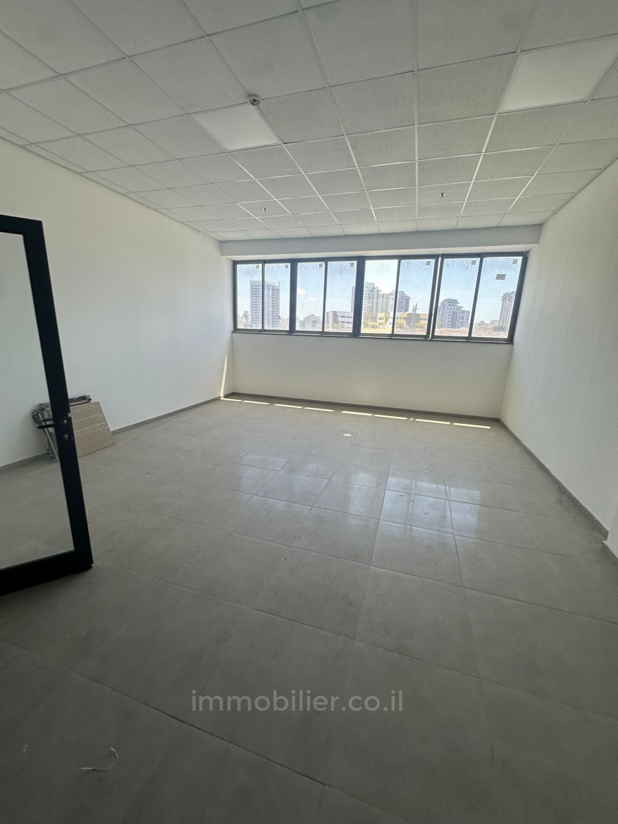 Offices 3 Rooms Ashdod Mar 511-IBL-1580