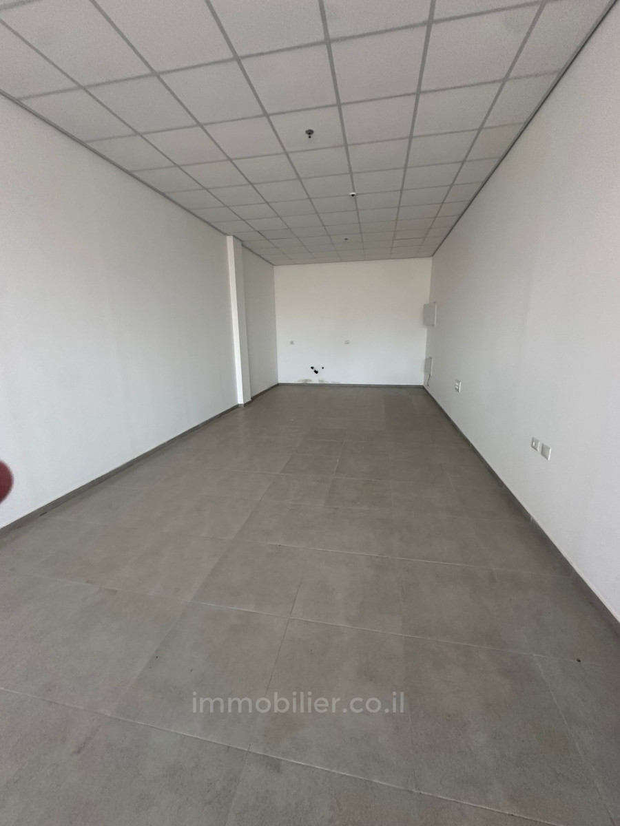Offices 3 Rooms Ashdod Mar 511-IBL-1581