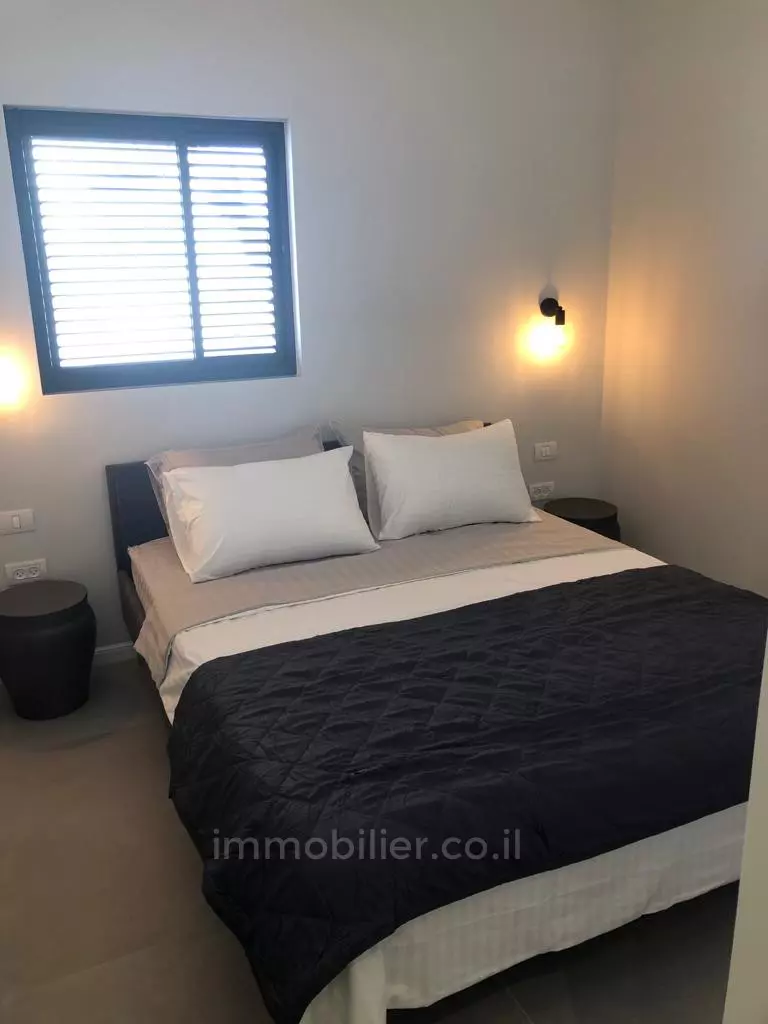 Apartment 3 Rooms Tel Aviv Dizengof 511-IBL-1585