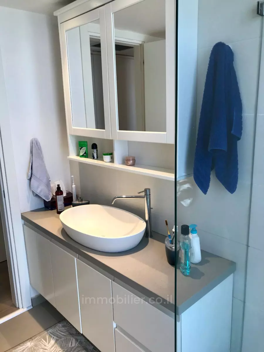 Apartment 2 Rooms Tel Aviv Florentine 511-IBL-1590