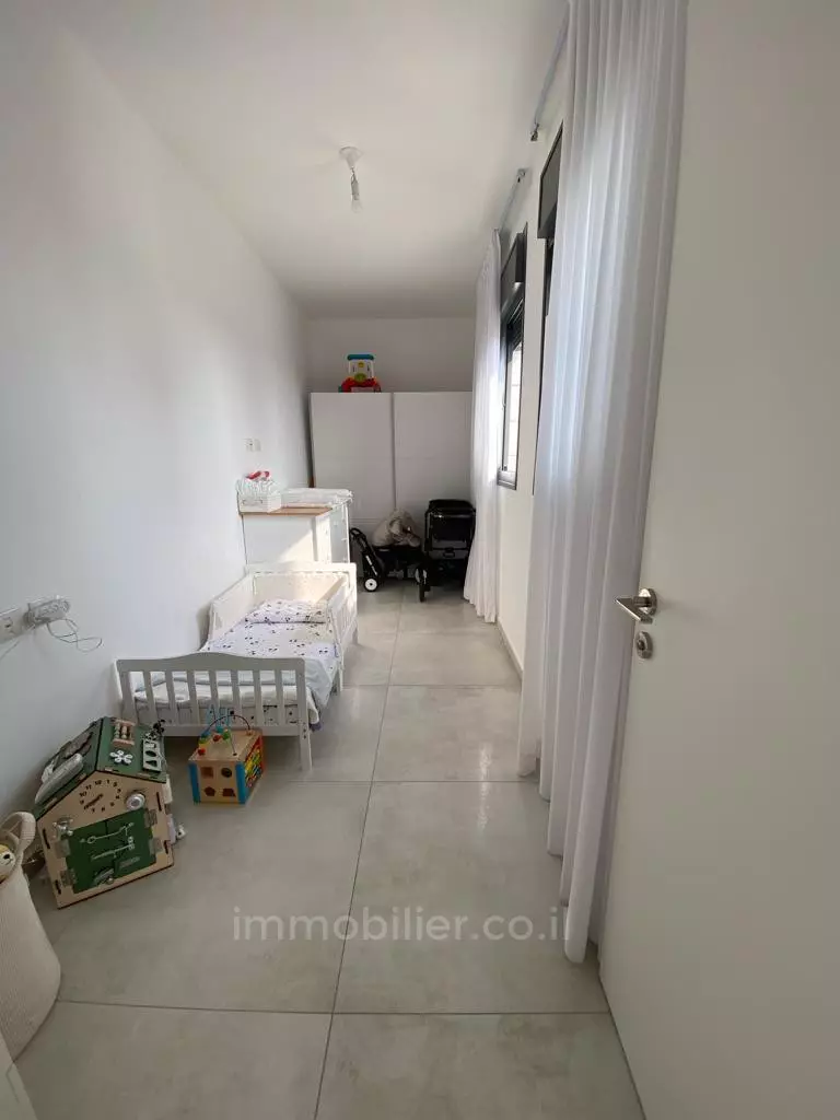 Apartment 3 Rooms Ashdod Het 511-IBL-1596