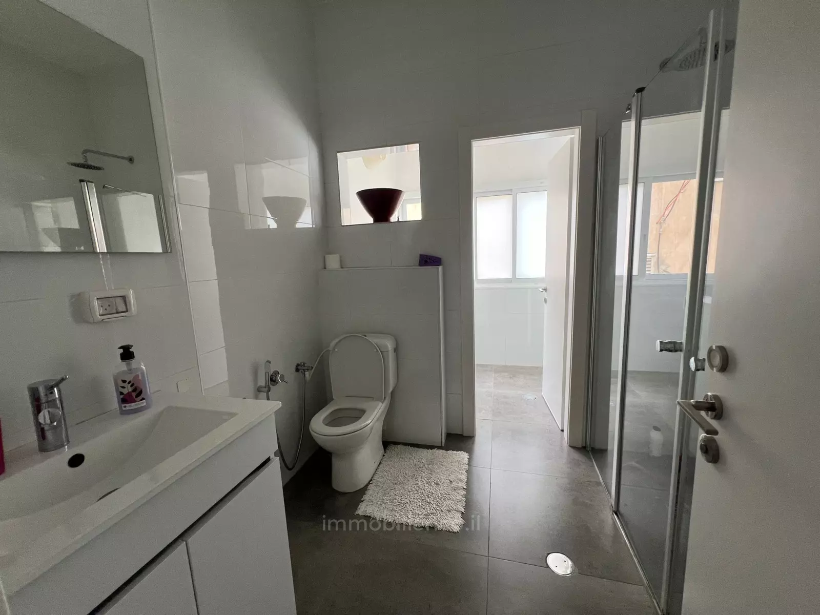 Apartment 3 Rooms Tel Aviv City center 511-IBL-1607