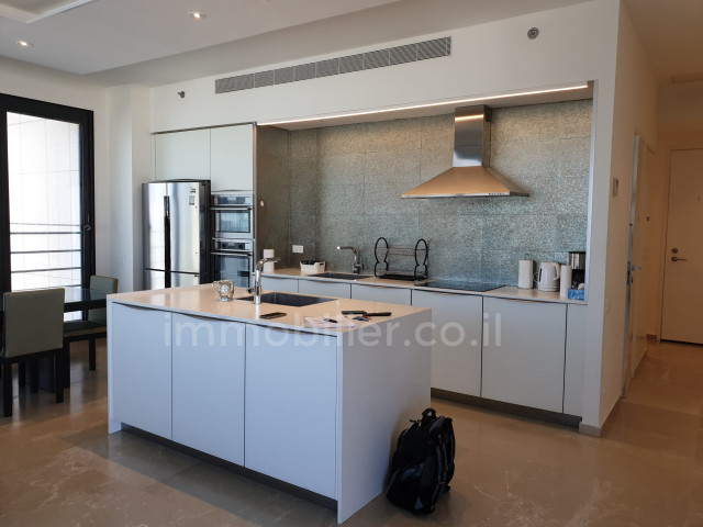 For sale Apartment Tel Aviv