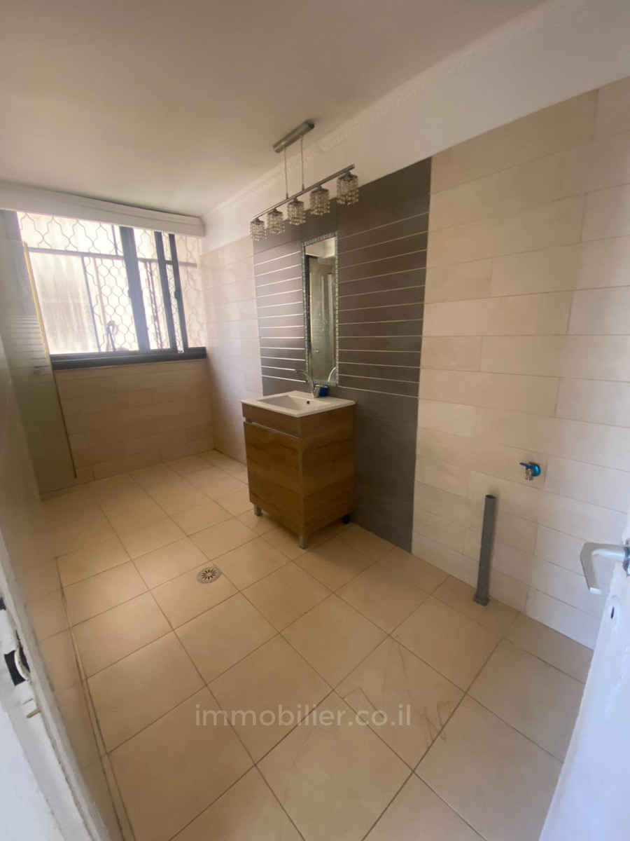 Apartment 3 Rooms Ashdod Dalet 511-IBL-1610