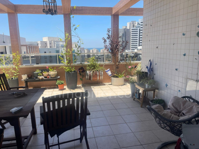 For rent Penthouse Ashdod