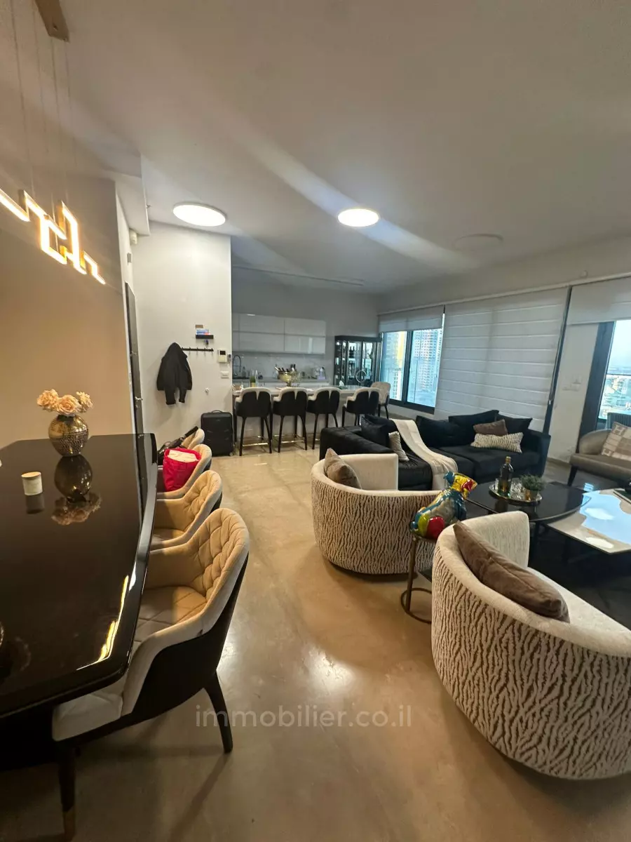 Mini-Penthouse 5 Rooms Ashdod Mar 511-IBL-1630