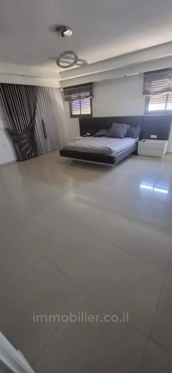 Penthouse 5 Rooms Ashdod City 511-IBL-1642