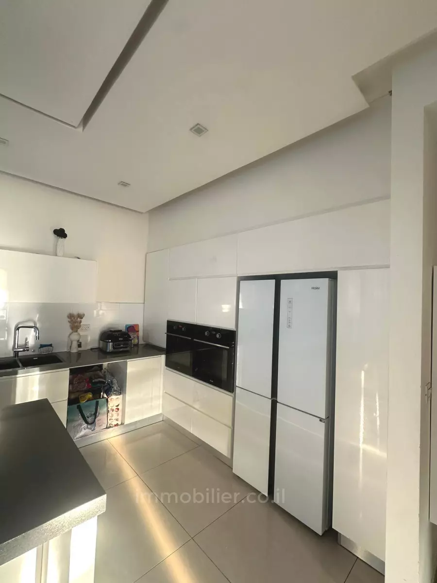 Apartment 5 Rooms Ashdod Mar 511-IBL-1647