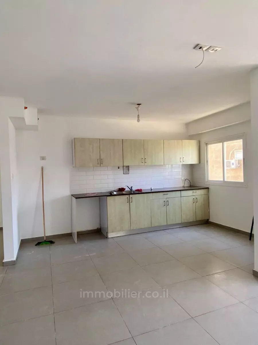 Apartment 4 Rooms Ashdod Dalet 511-IBL-1656