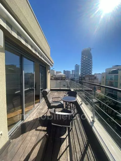 Duplex-Penthouse 3.5 Rooms Tel Aviv Ben-Yehuda 511-IBL-1670