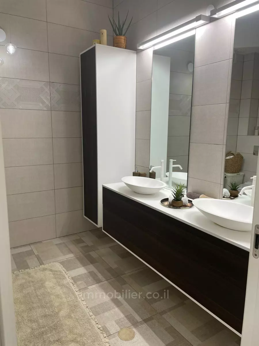 Apartment 5 Rooms Ashdod Mar 511-IBL-1671