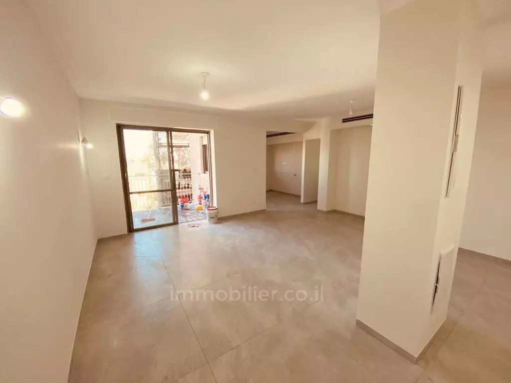 Apartment 6 rooms Jerusalem Beit Vagan 524-IBL-12