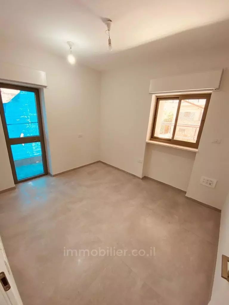 Apartment 6 rooms Jerusalem Beit Vagan 524-IBL-12