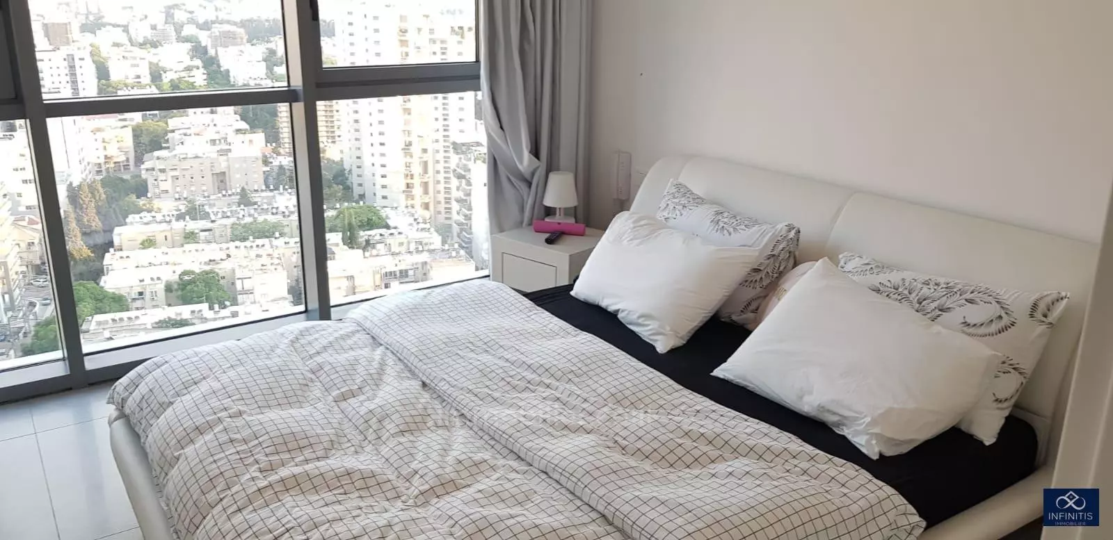 Apartment 4 rooms Ramat Gan Street Jabotinski 527-IBL-112