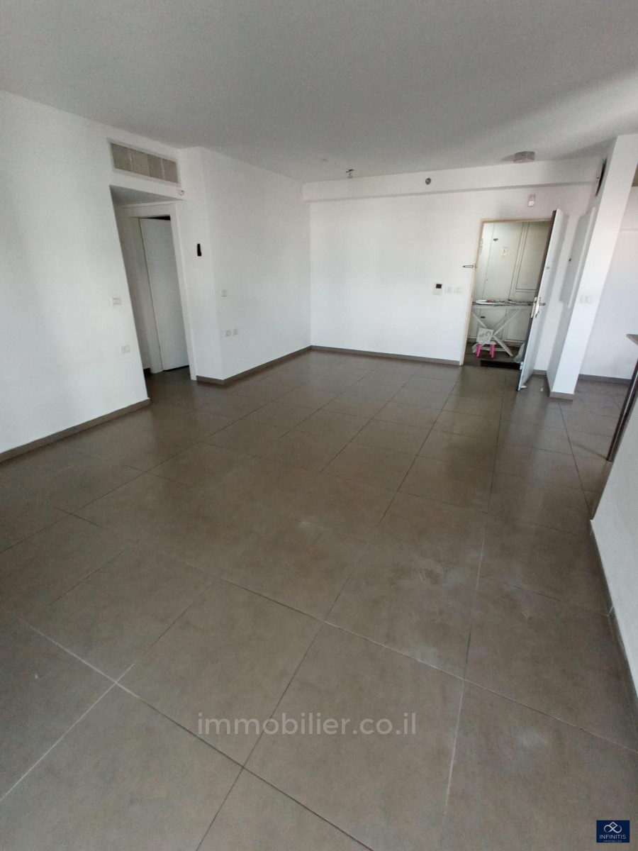 Apartment 4 Rooms Ashkelon City 527-IBL-135
